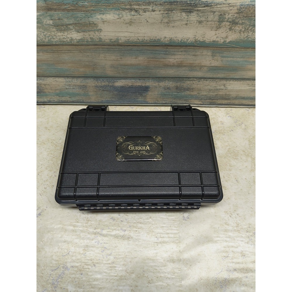Gurkha Classic Cigar Humidor Box Black Plastic Travel Case‎ 9x6